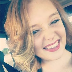 Meet your Posher, Kaylee